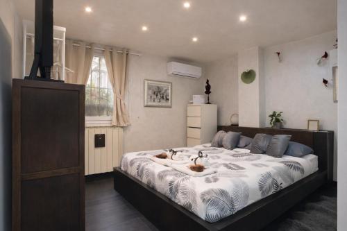 Entire Loft in Via Margutta 2BR -2BA Private steam bath Inside The loft