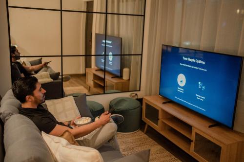 Et tv og/eller underholdning på Life Hospitality Apartments
