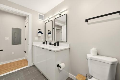 Et badeværelse på Union market Lux condo