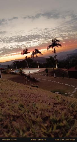 Solopgangen eller solnedgangen set fra lejligheden