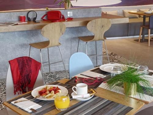 Φαγητό σε αυτό το ξενοδοχείο ή κάπου εκεί κοντά