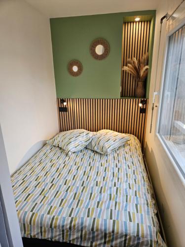 Studio refait à neuf, Centre Annecy, 5 min à pied de la gare