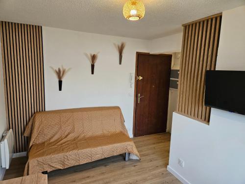 Studio refait à neuf, Centre Annecy, 5 min à pied de la gare