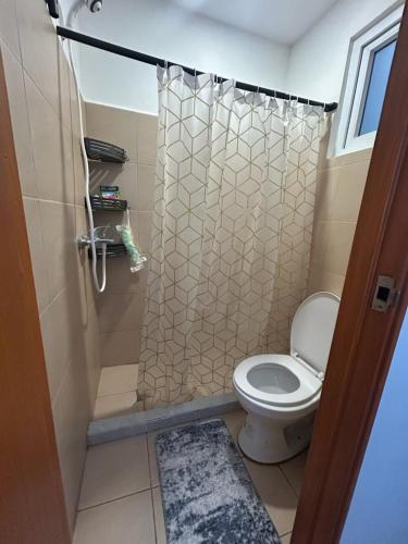 Et badeværelse på Charming & Comfortable Studio Haven