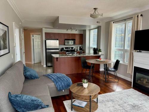 Billede fra billedgalleriet på Downtown Edmonton Suite: 5-Min Drive to Rogers i Edmonton