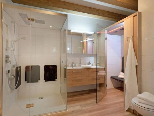 Et badeværelse på Resort Tyrol Brixen