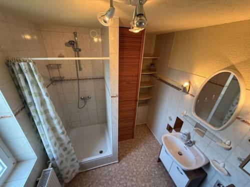 Koupelna v ubytování Holiday apartment with 2 bedrooms