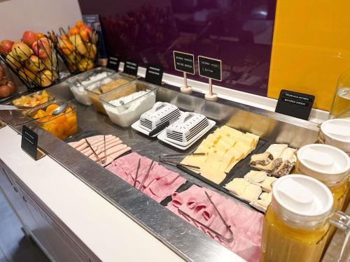 Jídlo v hotelu nebo okolí