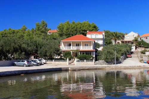 Apartments by the sea Lumbarda - Korcula - 4401
