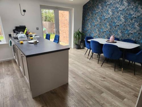 Billede fra billedgalleriet på Modern and Comfy rooms in Brand New Home i Birmingham