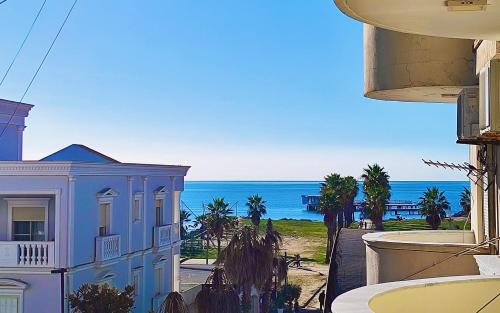 Sunny Seaview Apartment in Durres