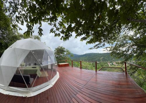 Naturlandskabet i nærheden af campingpladsen