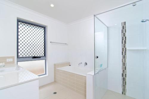 Et badeværelse på Sentosa on Tugun