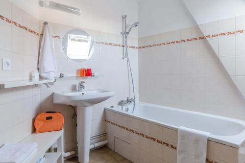 Koupelna v ubytování Les Hauts de Colmar