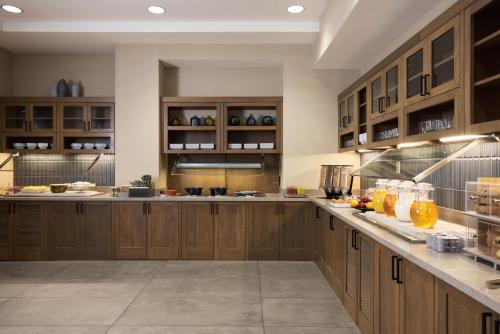 Jídlo v hotelu nebo okolí