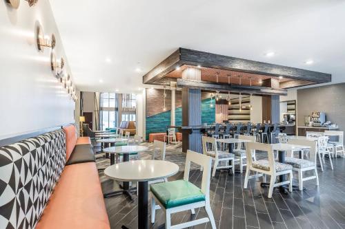 Restaurace v ubytování Marina Bay Hotel & Suites, an Ascend Collection Hotel