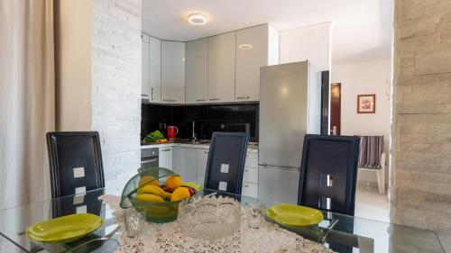 Apartman Max 3 by Villas Guide