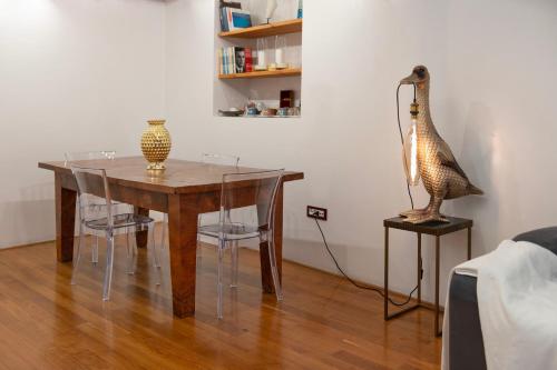 San Teodoro Apartment with Private Terrace Chiaia