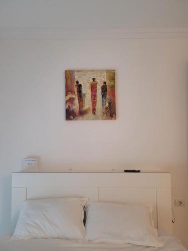 Postel nebo postele na pokoji v ubytování Ground Floor Studio