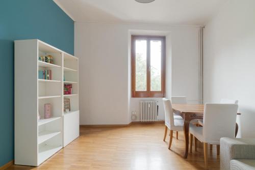 GuestHost - MM5 Isola Cozy Apartment