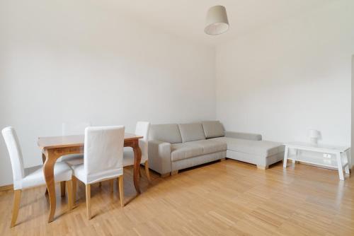 GuestHost - MM5 Isola Cozy Apartment
