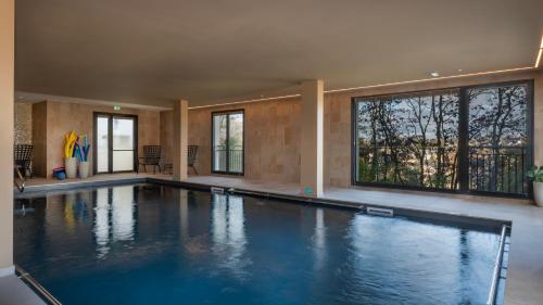 Swimmingpoolen hos eller tæt på DOMITYS - L'échiquier