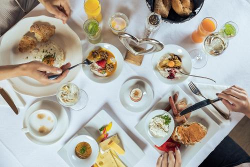 Φαγητό σε αυτό το ξενοδοχείο ή κάπου εκεί κοντά