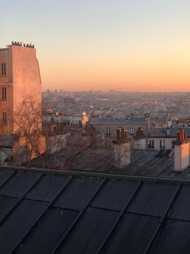 Cozy MONTMARTRE