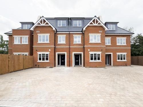 Tòa nhà nơi nhà nghỉ dưỡng tọa lạc