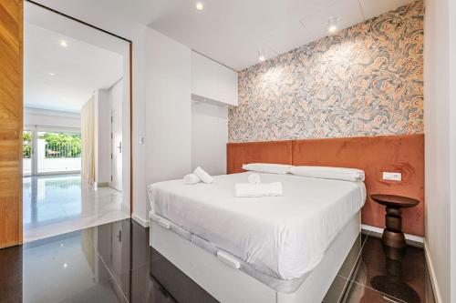 CENTRAL SUNNY PENTHOUSE - Premium apartment