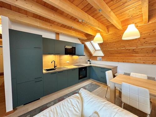 Ski-to-door Apartment PISTENBLICK