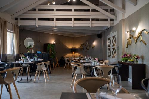 Restoran või mõni muu söögikoht majutusasutuses Guesthouse Trajbar Team