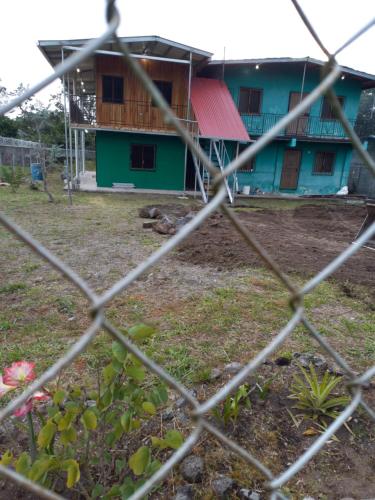 Το κτήριο όπου στεγάζεται  το διαμέρισμα