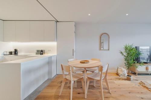Serenity Suite II, By Home Match
