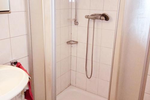 Et badeværelse på Haus in Düren mit 4 Zimmer und Balkon