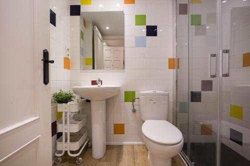 Apartamento Puerta del Camino 5 - PATIO y WIFI
