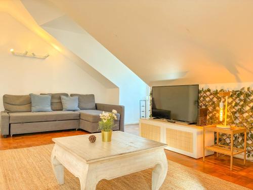 My Fair Lisbon - 3 Bedroom Loft near Príncipe Real