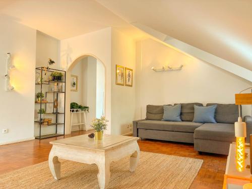 My Fair Lisbon - 3 Bedroom Loft near Príncipe Real