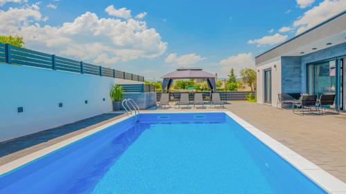 Villa Kristina - Makarska by Villas Guide