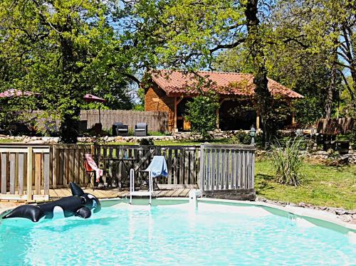 Piscina a Trésor en Bois o a prop