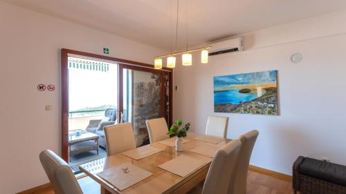 Villa Mandina - Makarska by Villas Guide