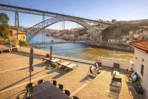 Bridge It - Suites & Views