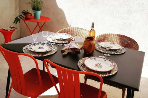 Nápoje v ubytování La Sigeannaise belle maison près des plages