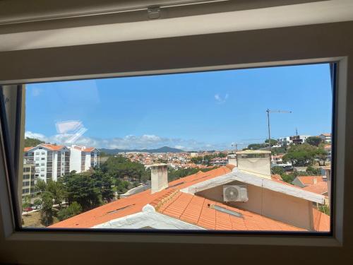 Brand New Cozy Challet-10'm walk to the Beach