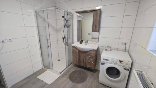 Koupelna v ubytování Urlaub am Rhein Speyer Hockenheim Mannheim