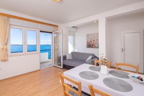 WavePoint Apartment