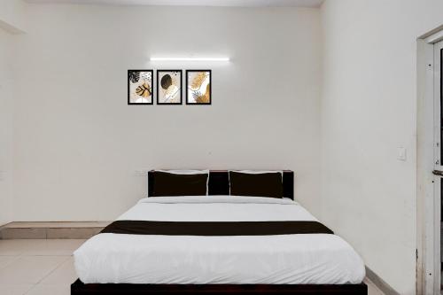 Ένα ή περισσότερα κρεβάτια σε δωμάτιο στο Hotel O by OYO golden blue