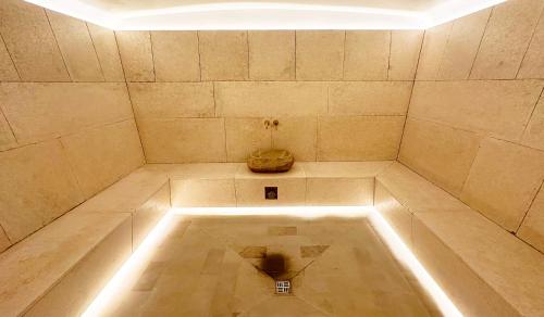 Ένα μπάνιο στο Loft Hotel & SPA Resort