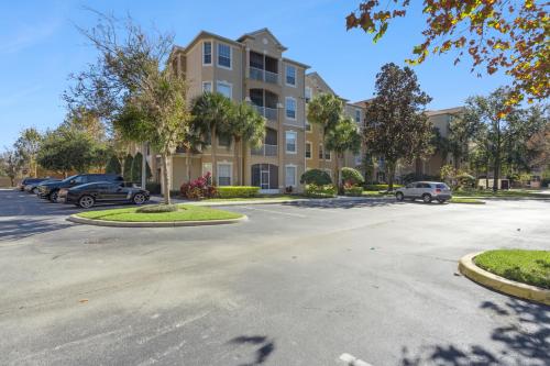 3BR Windsor Hills Condo Water Park and Skeeball Near Disney No Resort Fees photo 8
