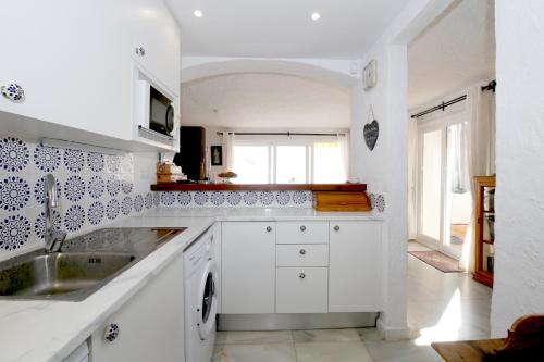 Estepona West Townhouse SEASHELLS